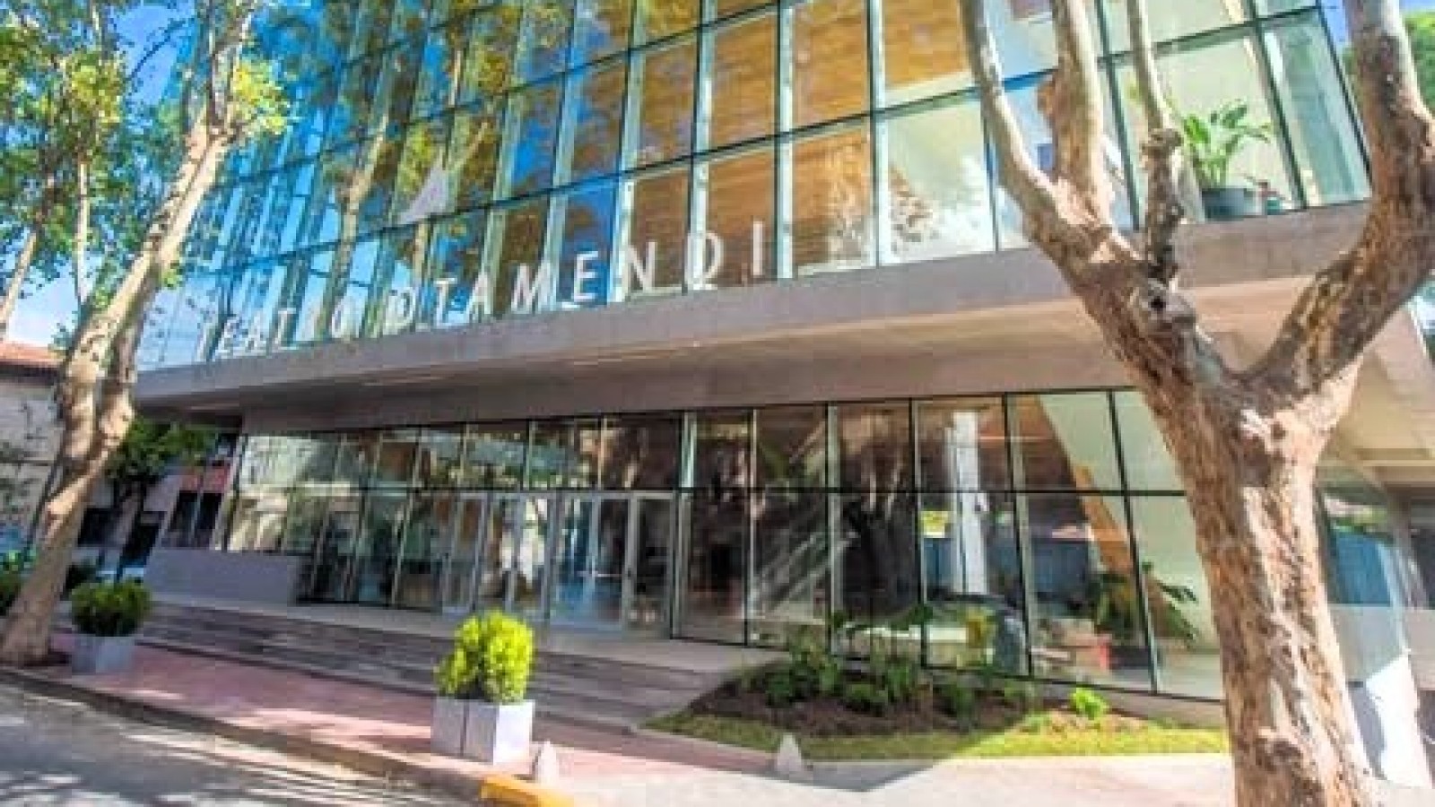 Graciela Borges, Martín Pugliese, Agua de Florero y cine nacional se presentarán en el Teatro Otamendi